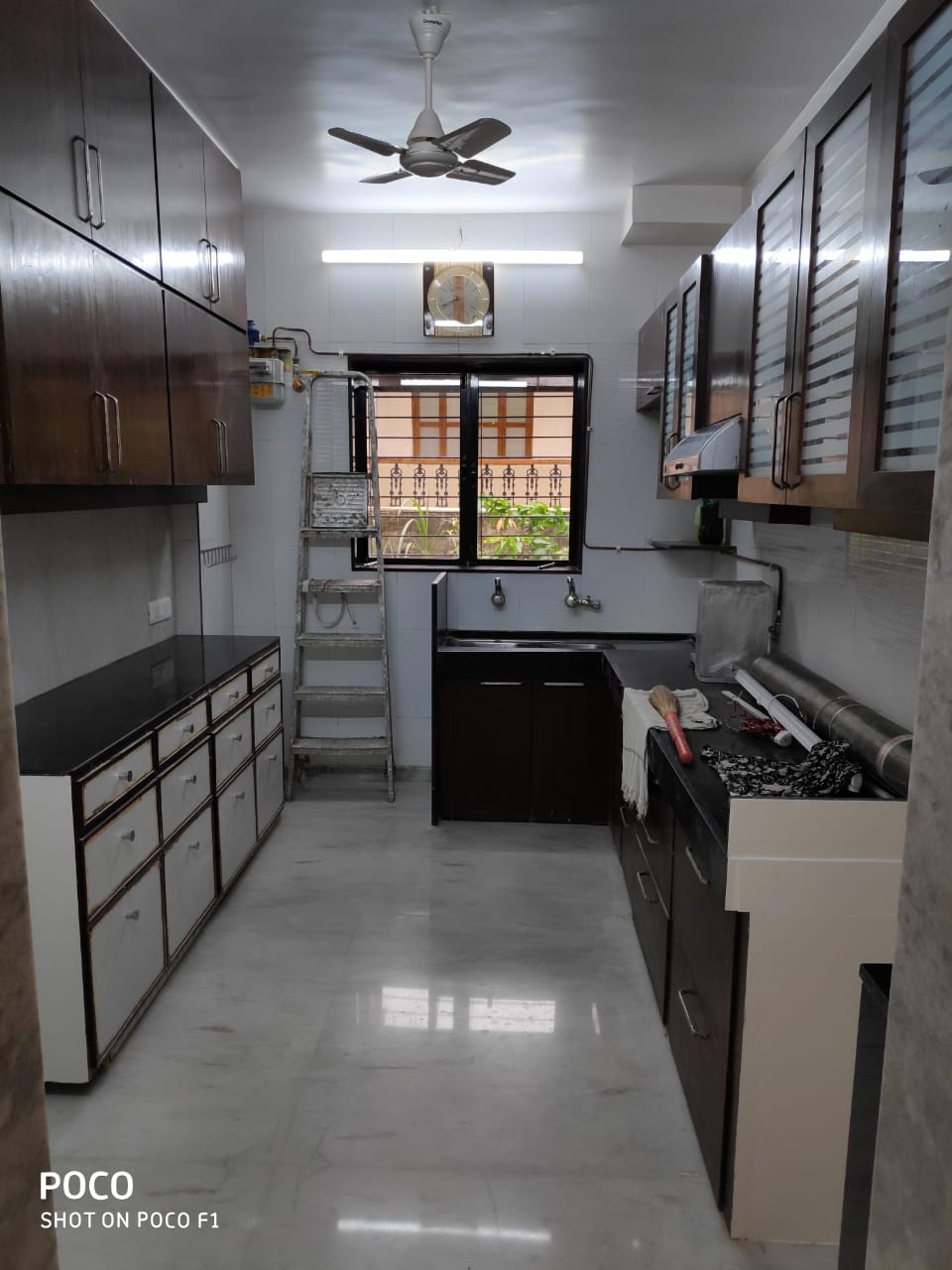 2 BHK Semi Furnished in Bhanu Apartment , Juhu